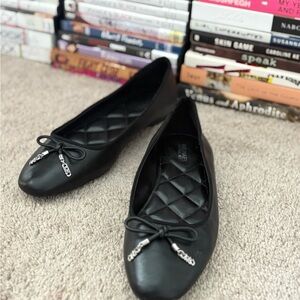 Michael Kors Black Flats with bows !